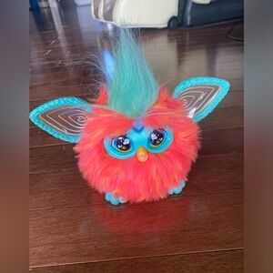 2023 Hasbro Coral Furby Plush Interactive Toy. Tested- Working.